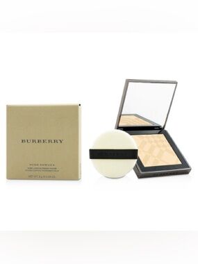 Burberry Cashmere Compact No.10 Light Honey - Beige Case